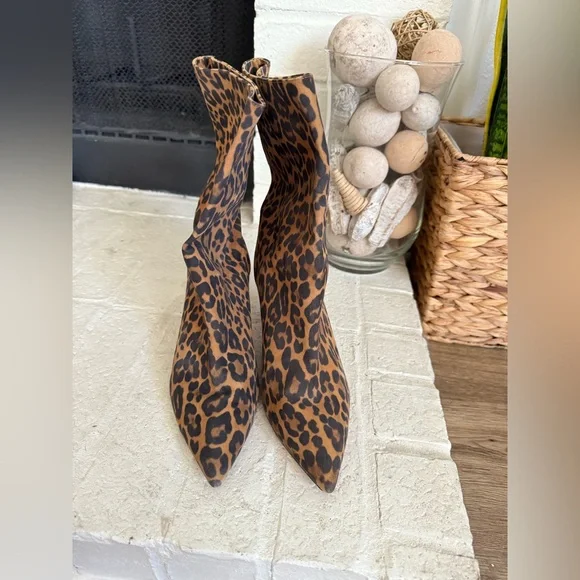 $999 Aquazzura Women Brown Suede Very Boogie 60 Ankle Boots Shoes EU 38 7.5 - Picture 4 of 9